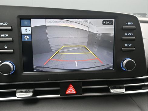 New 2026 Hyundai Elantra SE FWD image 13