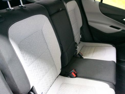 Used 2022 Chevrolet Equinox LT FWD image 9