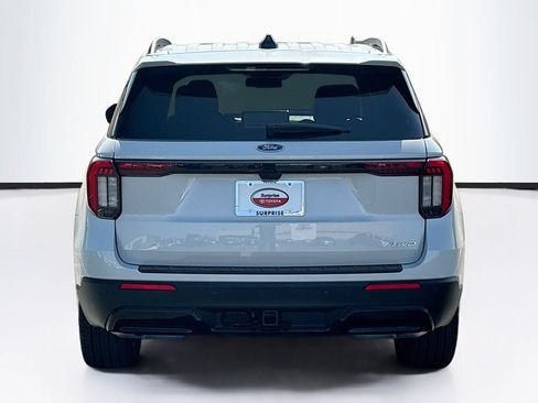 Used 2026 Ford Explorer ST-Line w/ ST-Line Street Pack AWD/4WD image 6
