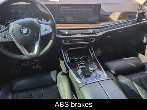 Used 2025 BMW X7 xDrive40i AWD/4WD image 26