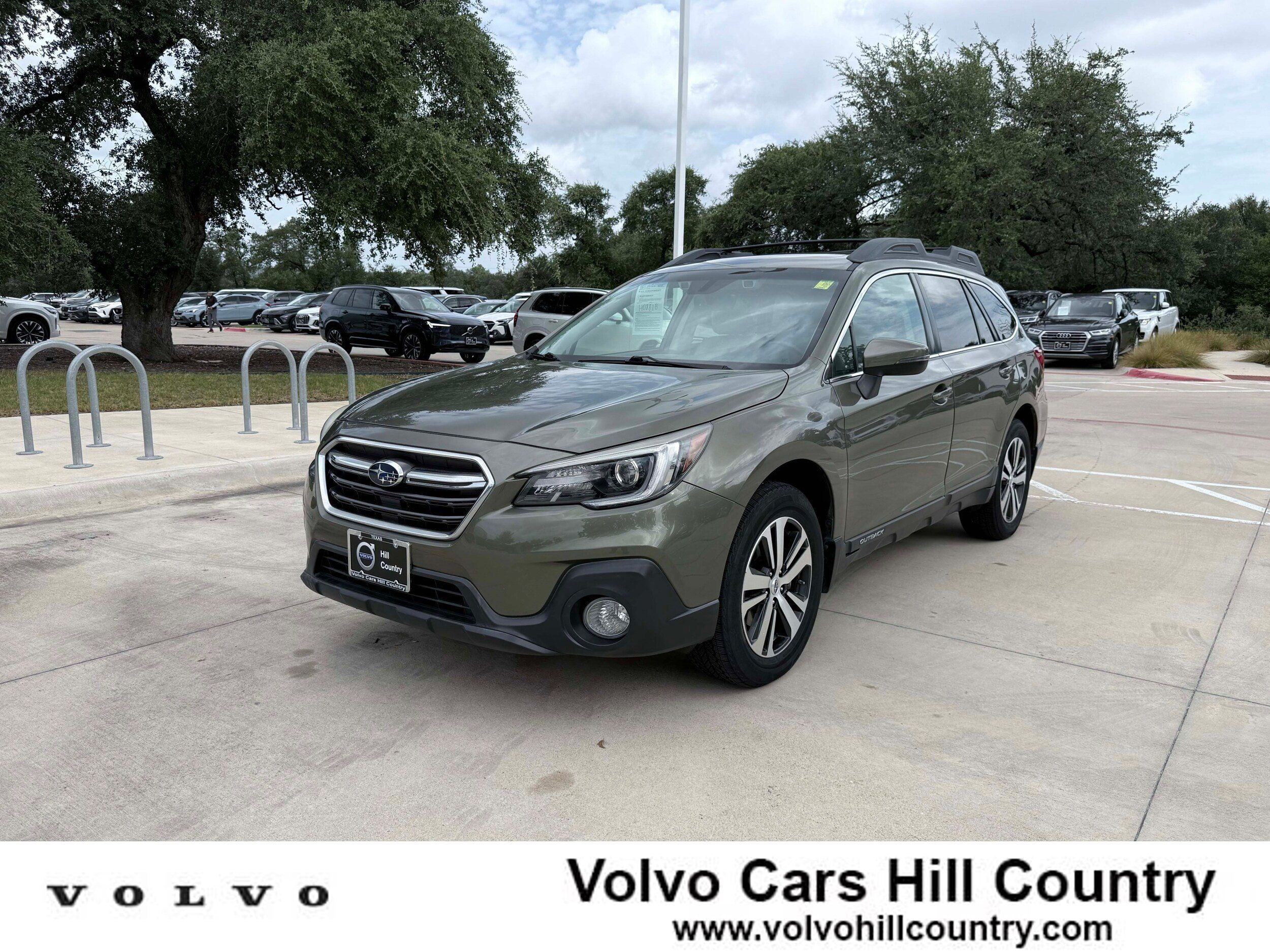 Used 2018 Subaru Outback 2.5i Limited AWD/4WD image 1