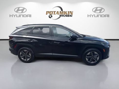 Certified 2025 Hyundai Tucson SEL FWD image 4