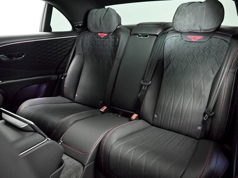 Certified 2022 Bentley Flying Spur V8 AWD/4WD image 14