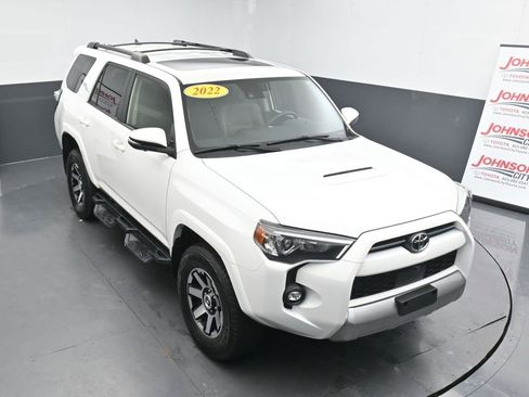 Used 2022 Toyota 4Runner TRD Off-Road Premium image 32