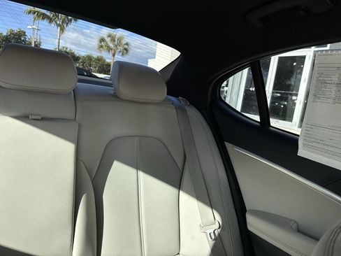 Used 2024 Genesis G70 2.5T AWD/4WD image 19