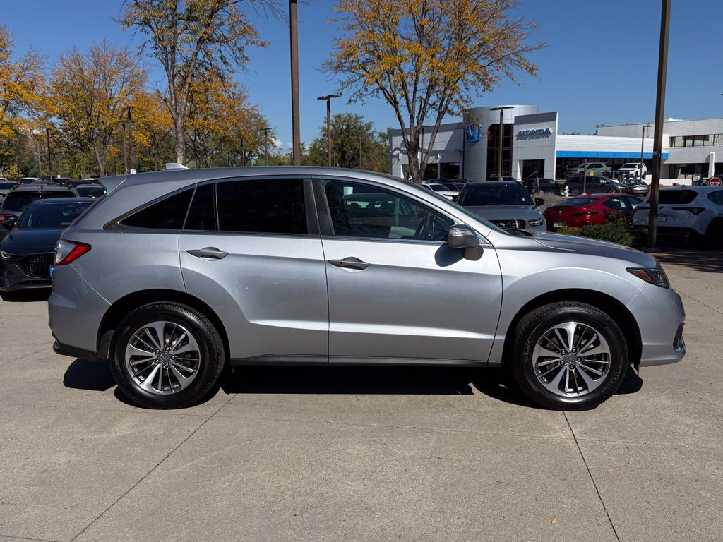 Used 2017 Acura RDX w/ Advance Package AWD/4WD image 3