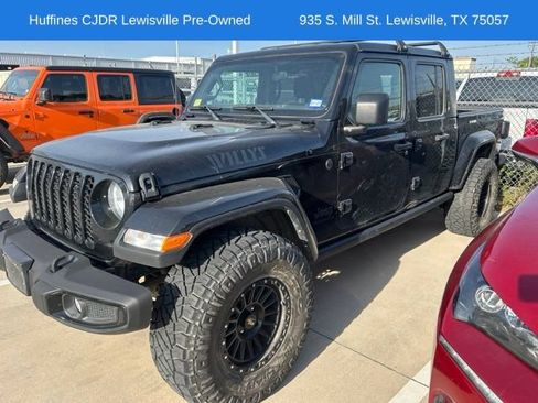 Used 2022 Jeep Gladiator Sport AWD/4WD image 3