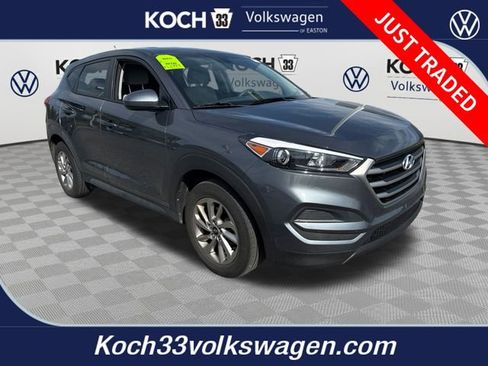 Used 2018 Hyundai Tucson SE image 1