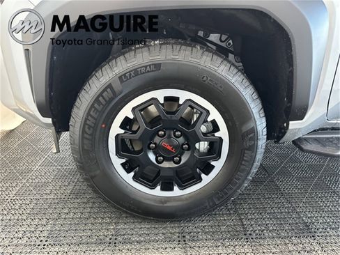 New 2025 Toyota 4Runner 4WD image 23