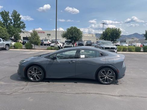 New 2026 Toyota Prius Limited image 3