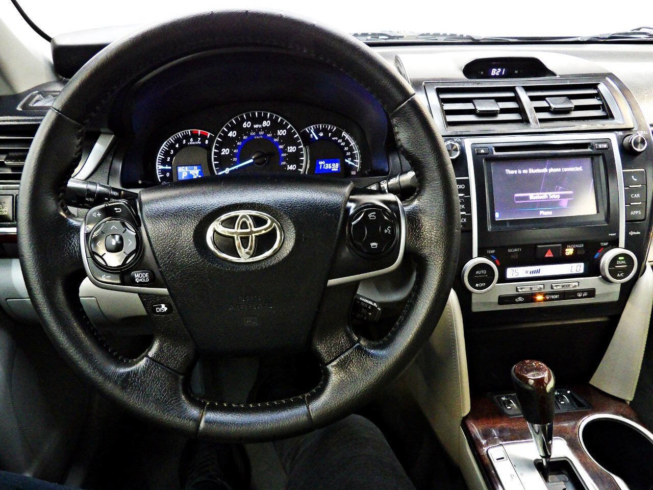 Used 2013 Toyota Camry XLE FWD image 17
