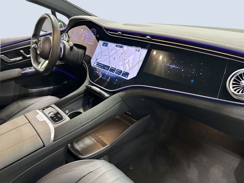 Certified 2022 Mercedes-Benz EQS 580 4MATIC Sedan image 10