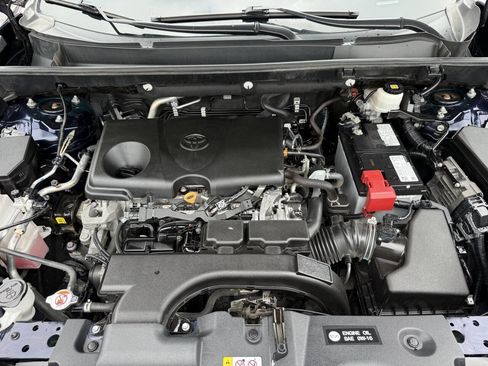 Used 2021 Toyota RAV4 XLE Premium AWD/4WD image 11