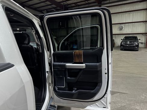 Used 2018 Ford F150 Lariat image 20