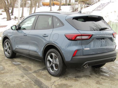 New 2025 Ford Escape ST-Line w/ Cold Weather Package image 2