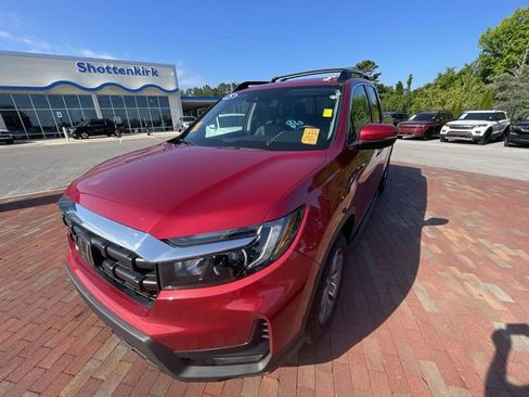 Certified 2025 Honda Ridgeline RTL image 6