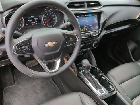 Used 2023 Chevrolet TrailBlazer ACTIV w/ Sun and Liftgate Package AWD/4WD image 10