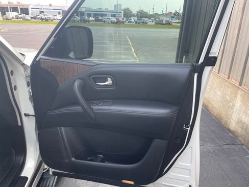 Used 2018 Nissan Armada SL w/ Premium Package AWD/4WD image 50