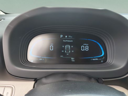 New 2026 Hyundai Venue SEL FWD image 31