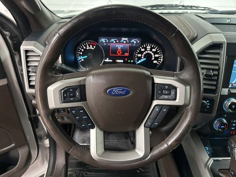 Used 2018 Ford F150 King Ranch image 14