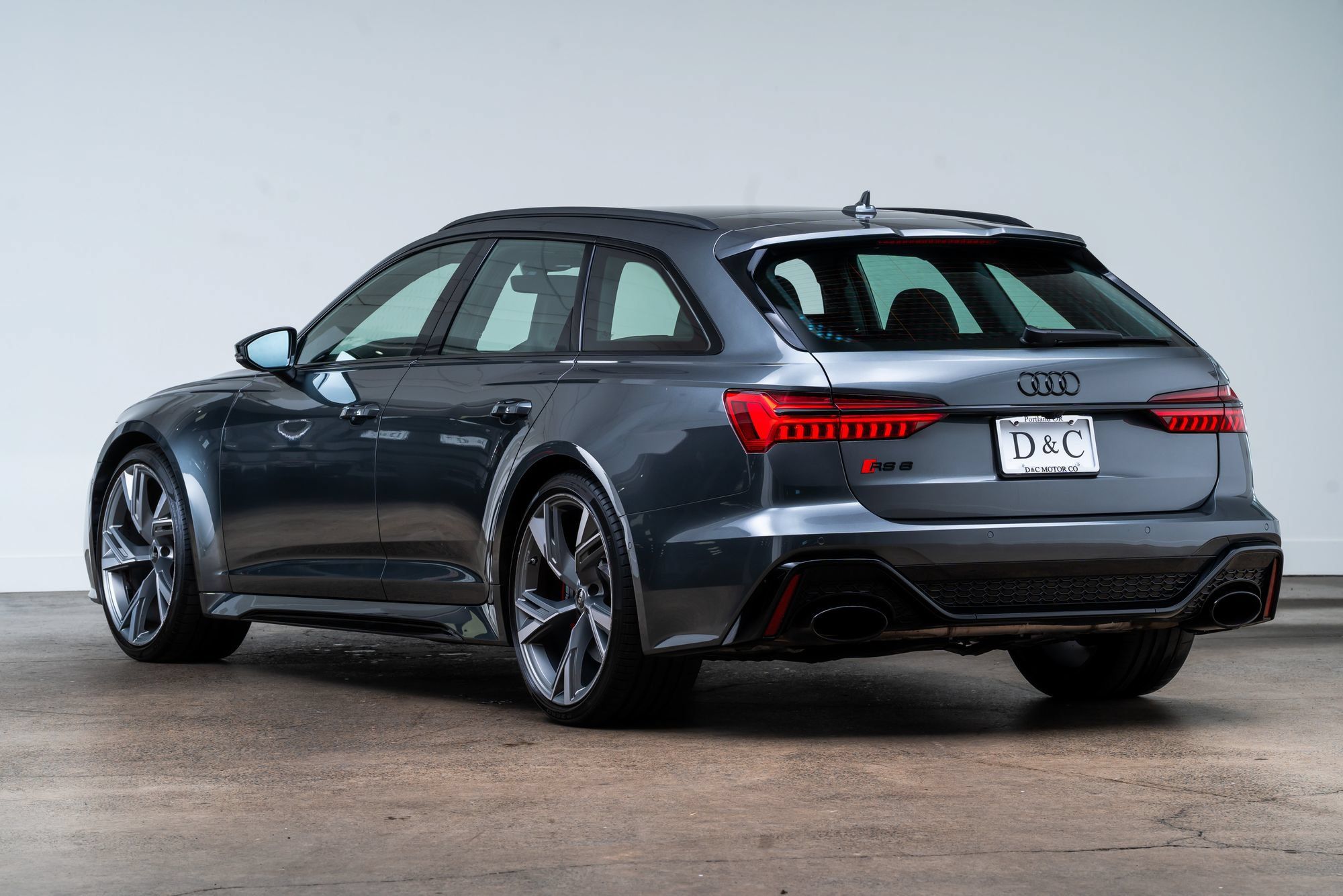 Used 2021 Audi RS 6 AWD/4WD image 4