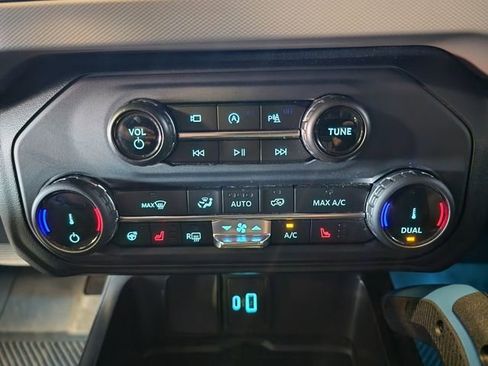 Used 2022 Ford Bronco Wildtrak image 23