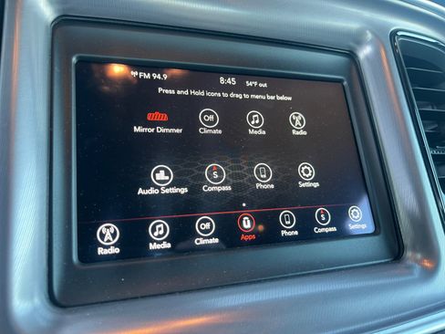 Used 2022 Dodge Challenger SXT image 27