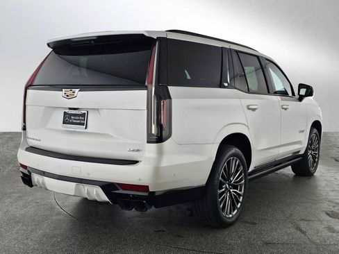 Used 2024 Cadillac Escalade V AWD/4WD image 3