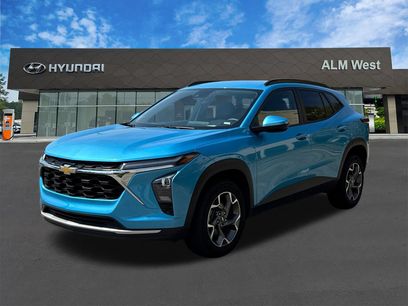 Used 2025 Chevrolet Trax LT