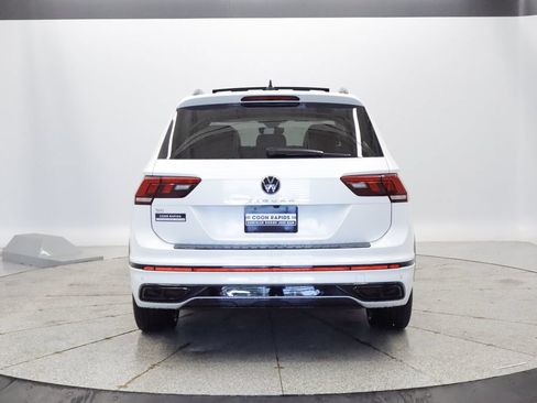 Used 2023 Volkswagen Tiguan SE R-Line FWD image 4