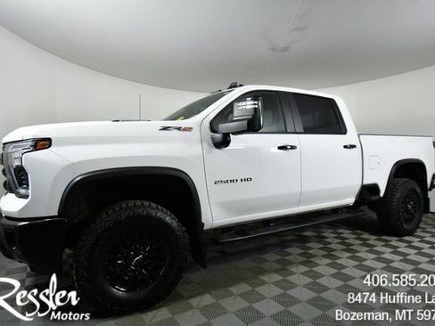 Used 2024 Chevrolet Silverado 2500 ZR2 w/ Technology Package image 1