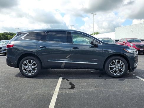 Certified 2018 Buick Enclave Avenir w/ Avenir Technology Package AWD/4WD image 6