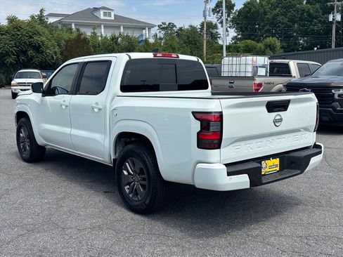 Used 2025 Nissan Frontier SV RWD image 24