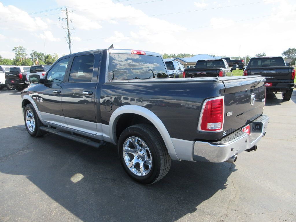 Used 2017 RAM 1500 Laramie w/ Convenience Group AWD/4WD image 10