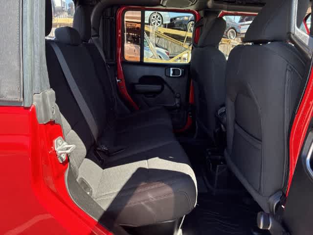 Used 2023 Jeep Gladiator Sport AWD/4WD image 22