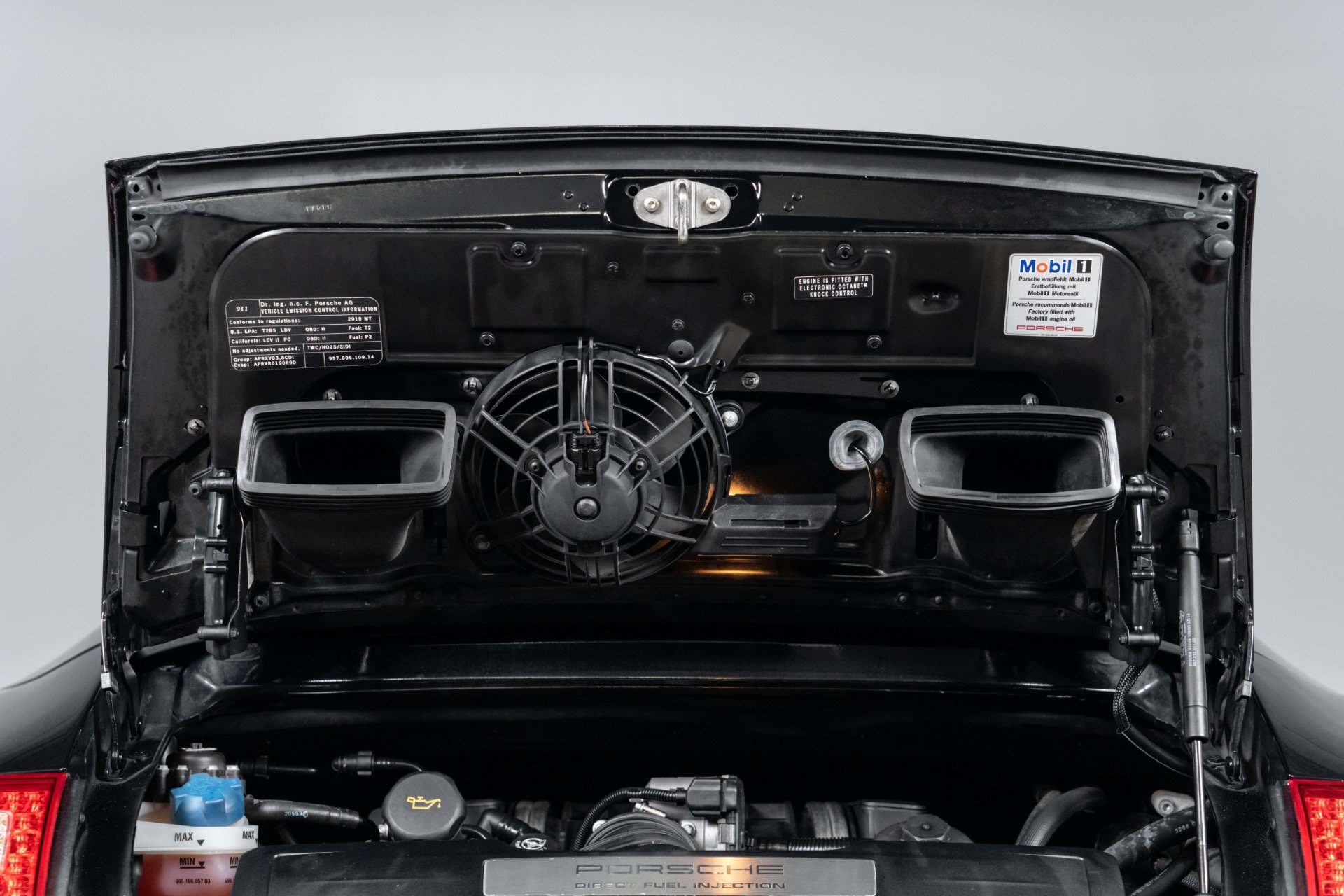Used 2010 Porsche 911 Cabriolet image 59