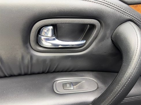 Used 2024 Nissan Armada SL image 37