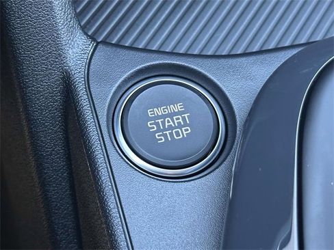 New 2025 Kia K4 EX image 17