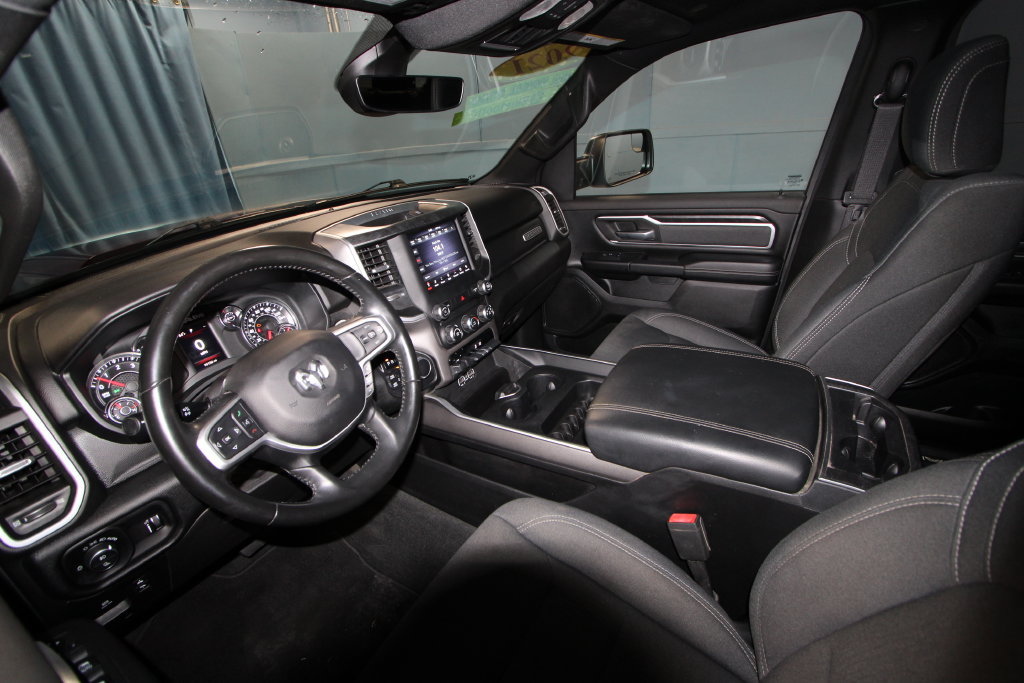 Used 2021 RAM 1500 Big Horn AWD/4WD image 2