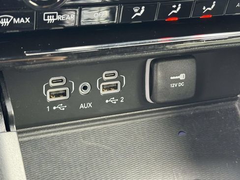Used 2023 Jeep Grand Cherokee Altitude AWD/4WD image 27