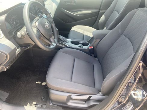 Used 2023 Toyota Corolla LE FWD image 11