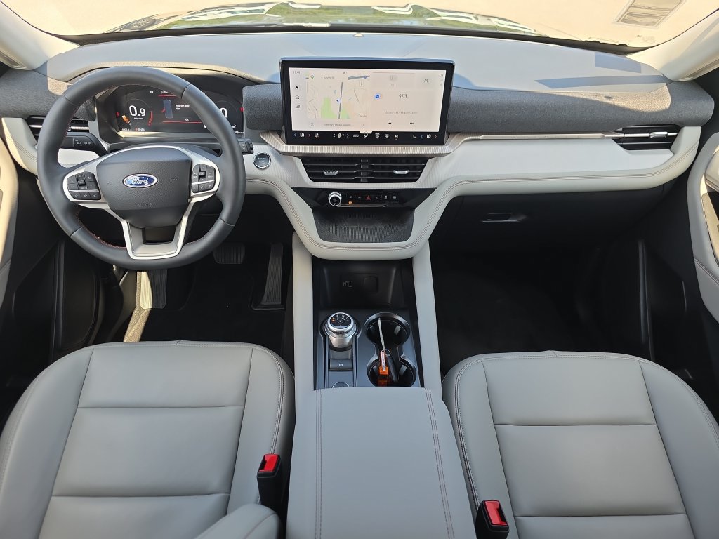 New 2026 Ford Explorer Active w/ Active Comfort Package RWD image 14