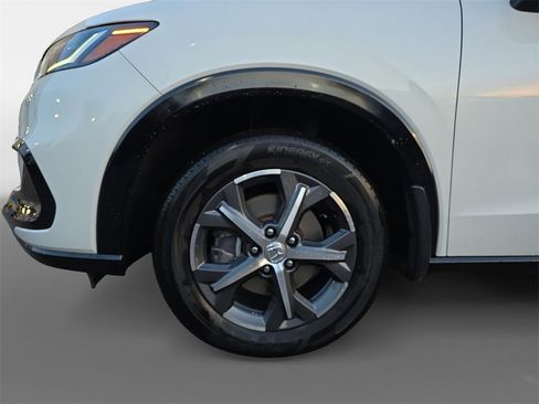Certified 2024 Honda HR-V EX-L image 14