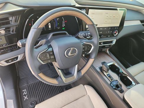 Used 2023 Lexus RX 350 w/ Cold Area Package AWD/4WD image 10
