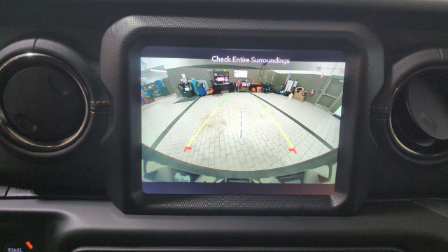 Used 2022 Jeep Wrangler Unlimited Sahara AWD/4WD image 12