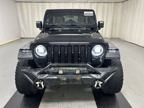 Used 2023 Jeep Wrangler Unlimited Sport AWD/4WD image 3