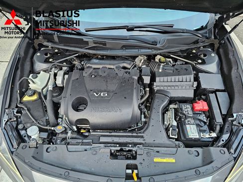 Used 2019 Nissan Maxima SR w/ Premium Package image 32