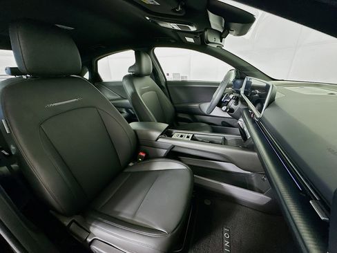 Used 2024 Hyundai Ioniq 6 SEL RWD image 32