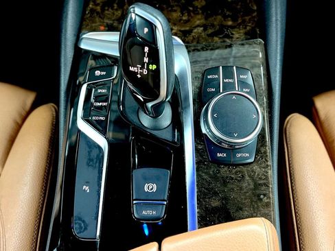 Used 2019 BMW 540i xDrive w/ Convenience Package image 31