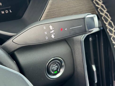 Used 2024 GMC Acadia Denali w/ Super Cruise Package image 15